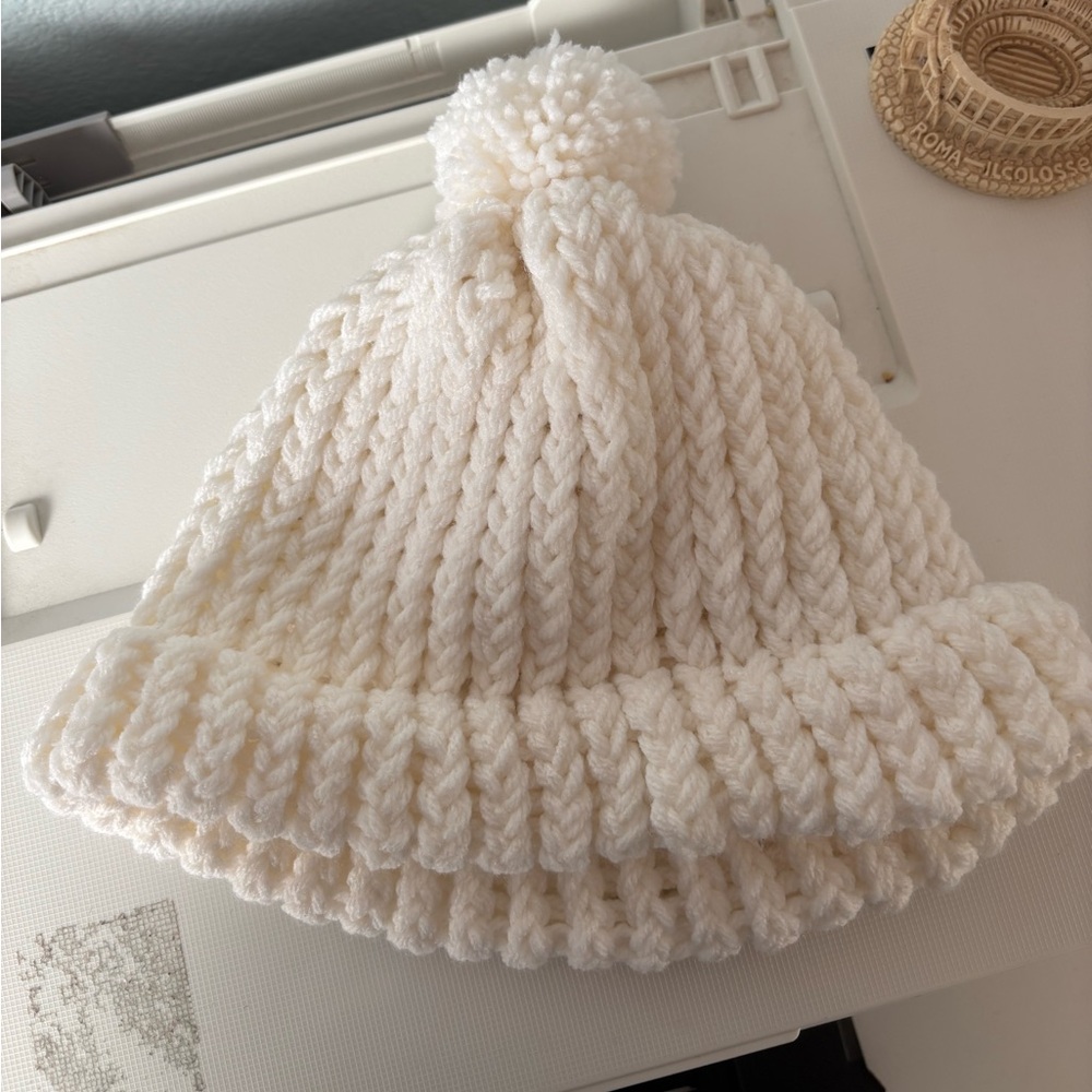 White knit beanie